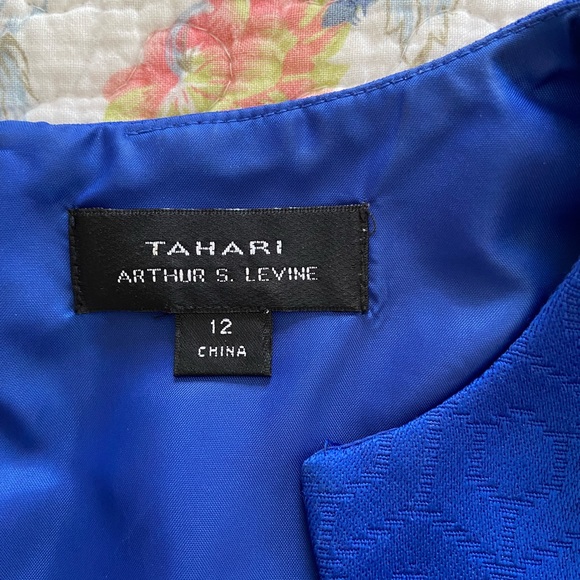 Tahari dress - Picture 3 of 4